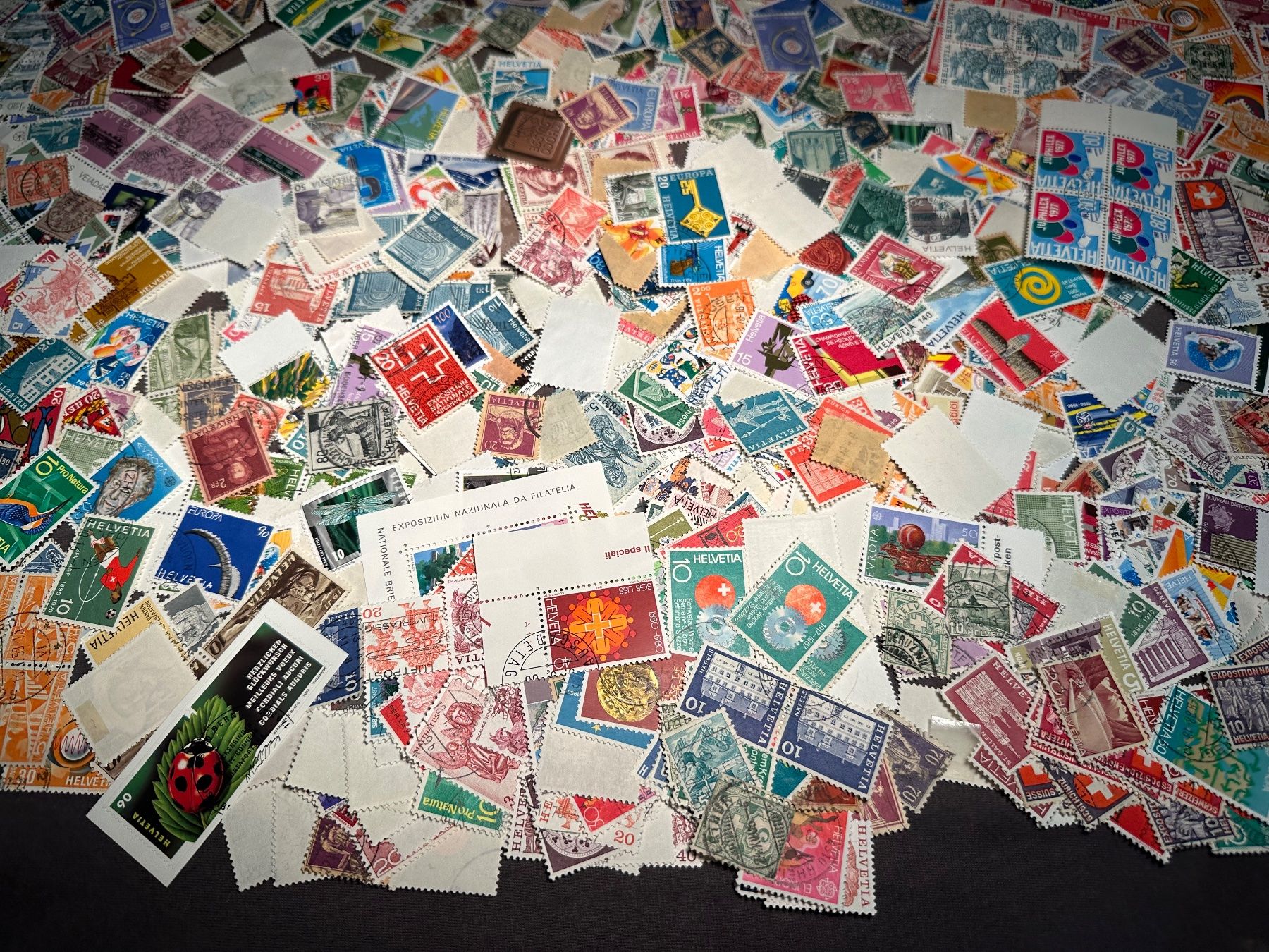 Tutti i francobolli: Grosse Sammlung Briefmarken Lose – Usato da Stettfurt venduto da 2442 8
