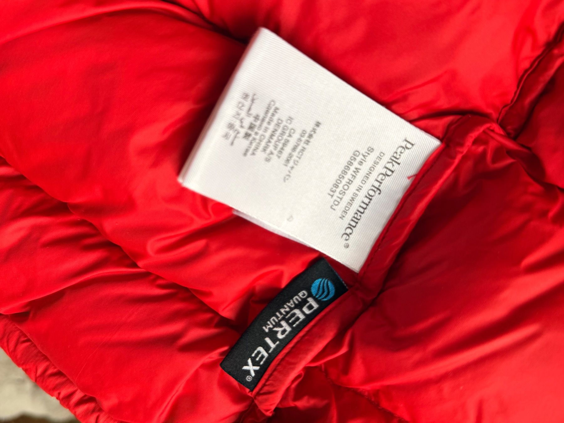 Peak Performance Manteaux: Peak Performance Frost Down Jacket size small – Neuf (Voir description) à Uerikon par kpr_t5k2 7