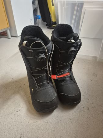 Burton Snowboard Boots Moto Boa schwarz Grösse 44 gebraucht
