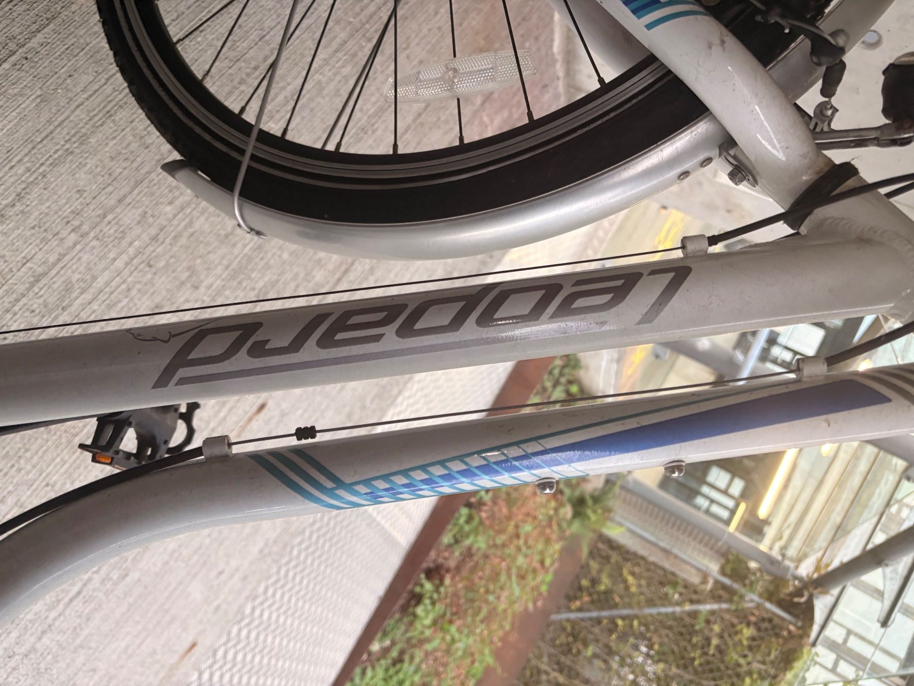 Leopard Vélos: Leopard Arrow Cat Trekkingbike – D'occasion à Bern par lar_rv8r 3