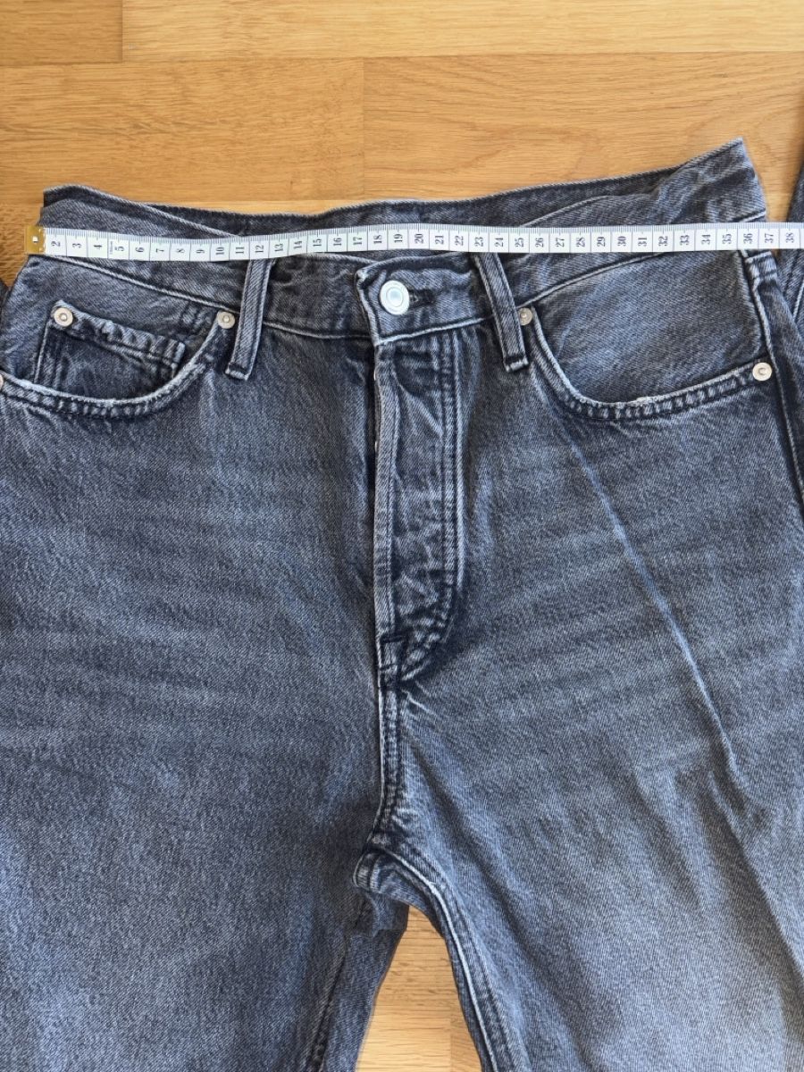 Massimo Dutti Jeans: Massimo Dutti grau Used Look Grösse 38 – Usato da Aarburg venduto da Petite-closet-Loop 1