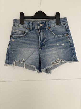 Mädchen Shorts Zara Gr. 140
