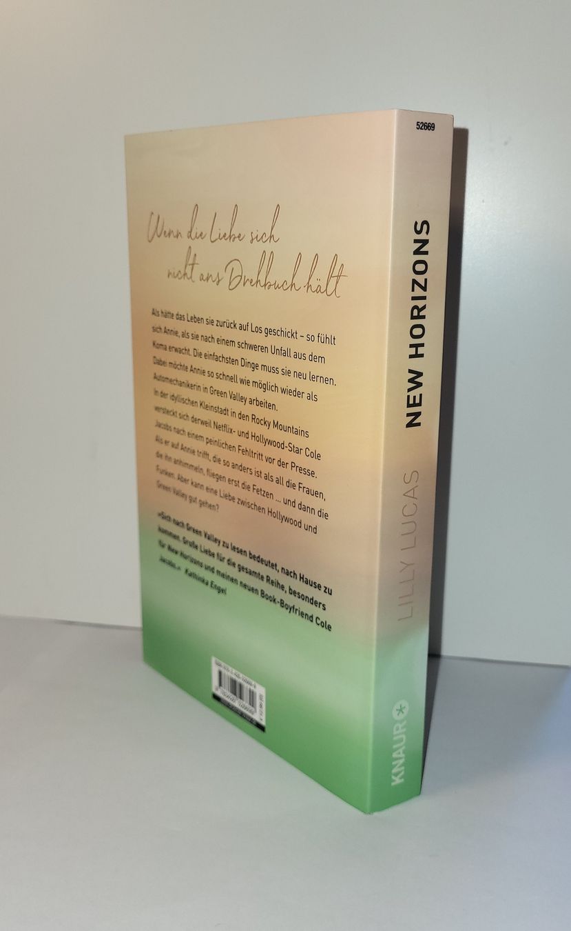 Libri: New Horizons – Usato da Uzwil venduto da jae_8khn 2
