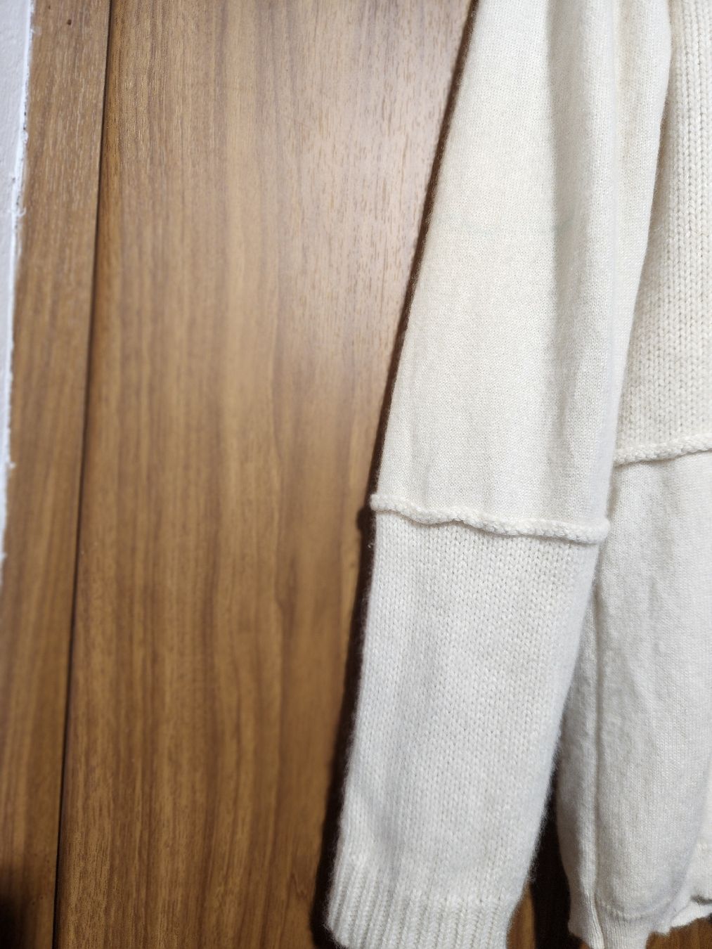 Maglioni & Felpe: Pull Cachemire Damour blanc col V taille XL – Usato da Niedergösgen venduto da Eva2410 8