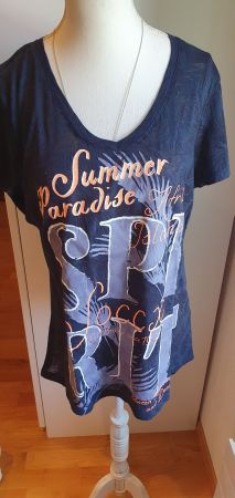 neues T-Shirt Marke Soccx blau