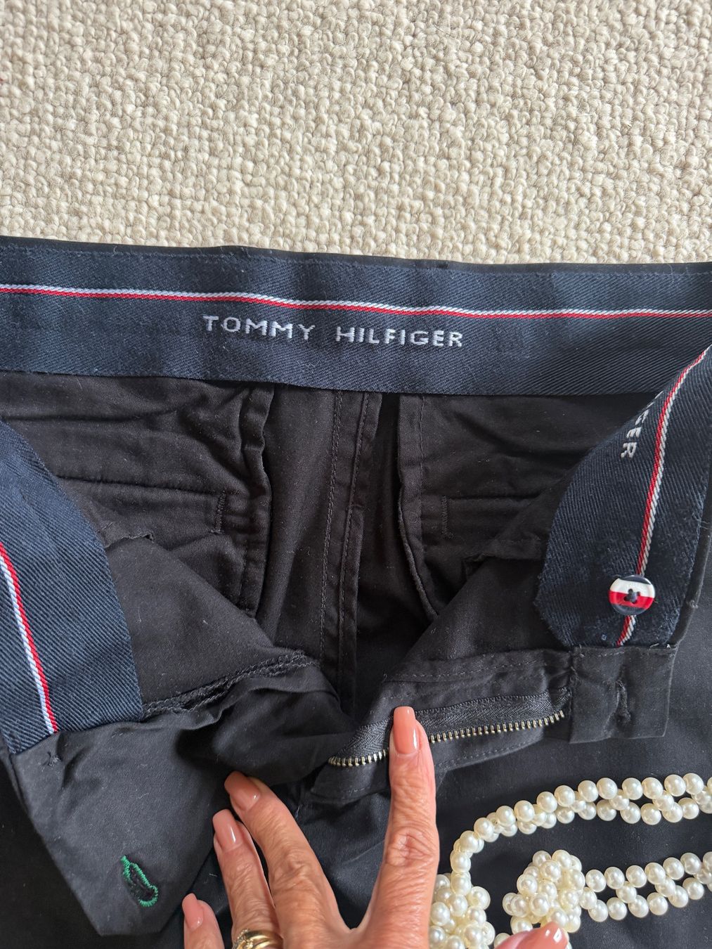 Tommy Hilfiger Hosen: Tommy Hilfiger Hose – Neu (gemäss Beschreibung) aus Zürich von Koska 1