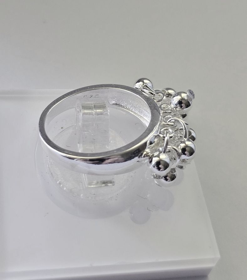 Anelli: Stilvoller Ring, 925 versilbert, Gr. 8 – Nuovo (secondo la descrizione) da Grenchen venduto da maretop 2