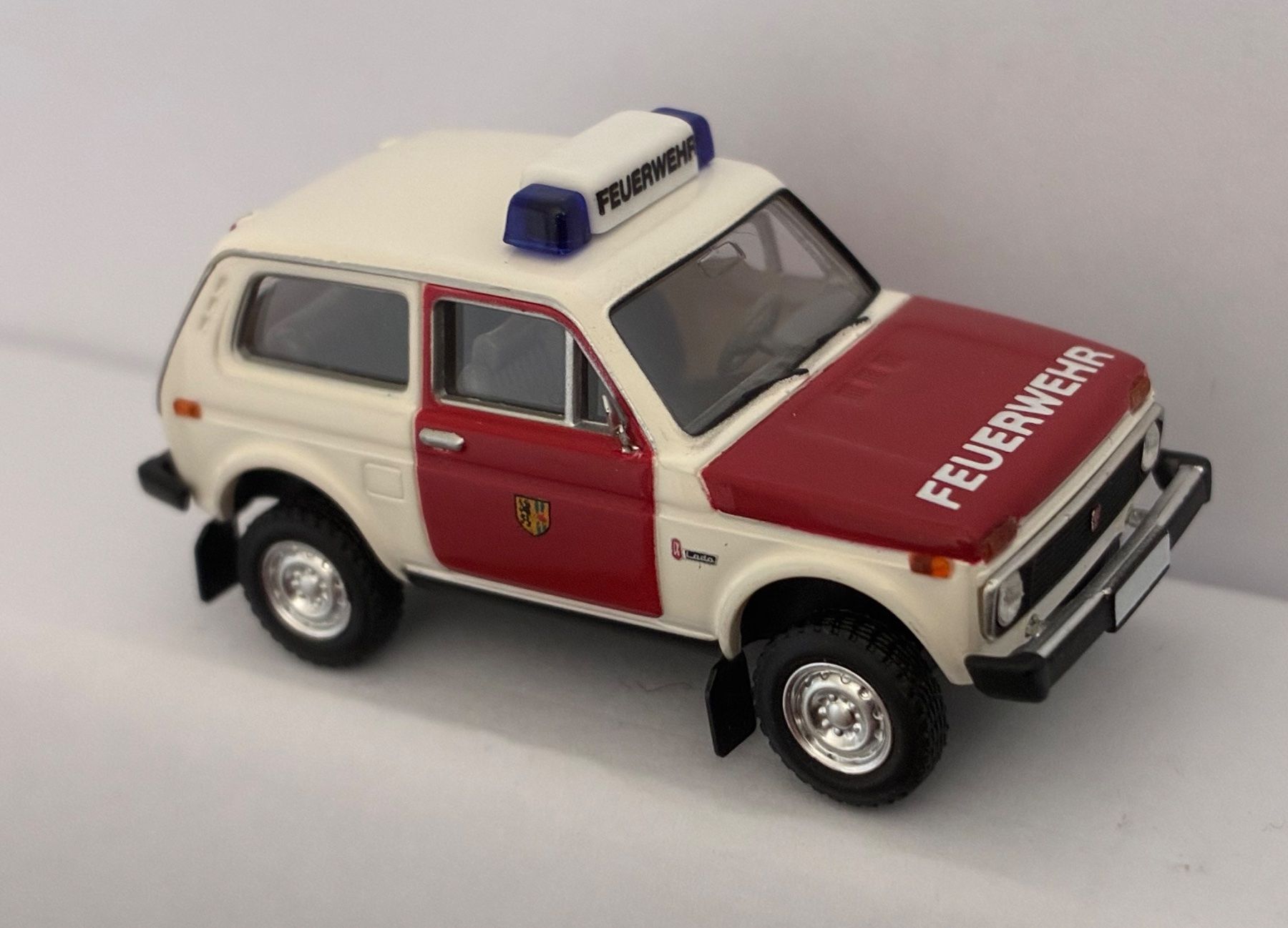 Brekina Modellini d'auto: Lada Feuerwehrauto 1:87, BREKINA – Nuovo e nell'imballaggio originale da Root venduto da paundma 3