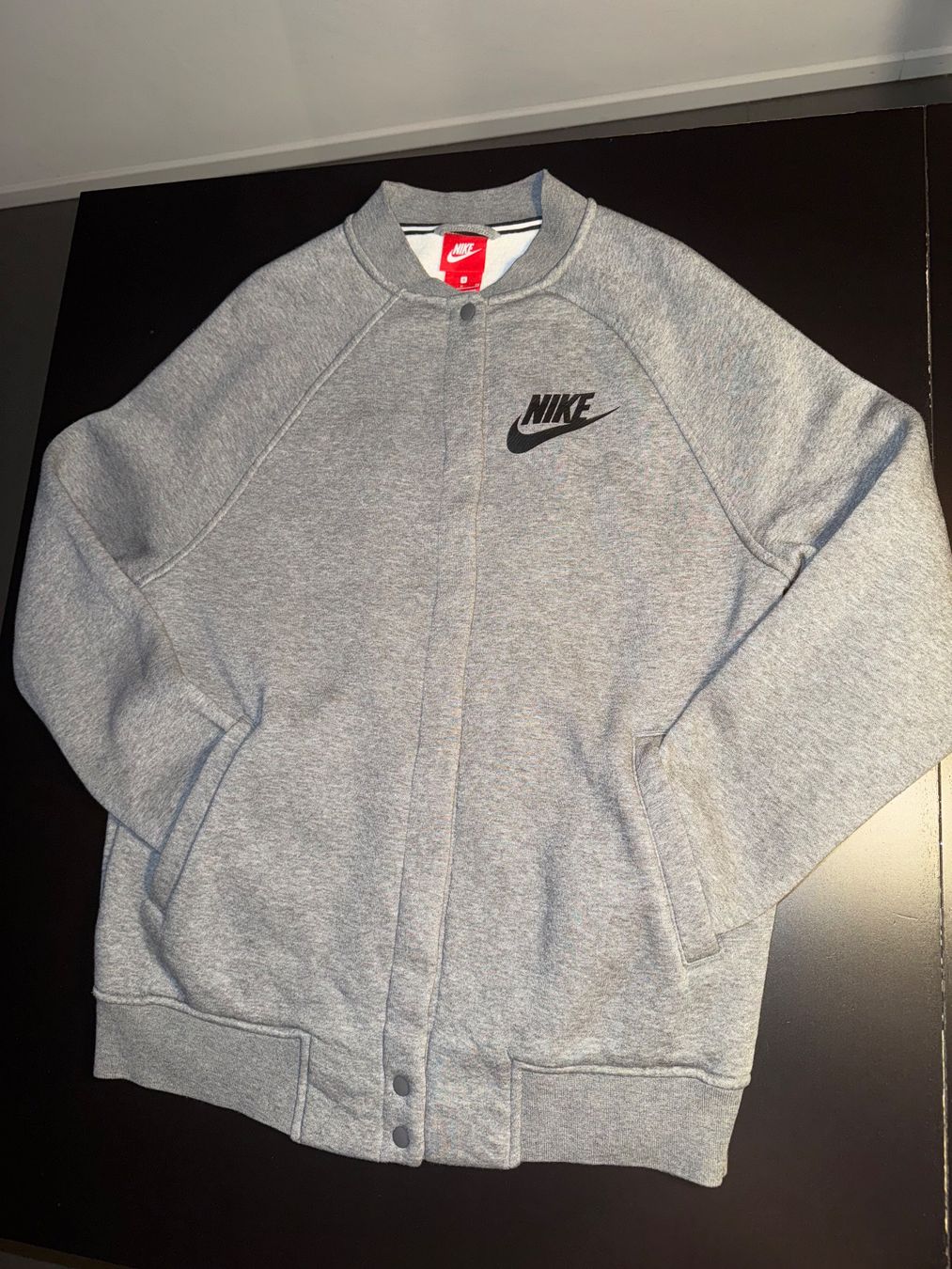 Nike Jacken: Nike Jacke Grösse S Top Zustand – Neu (gemäss Beschreibung) aus Zürich von Jen10 9