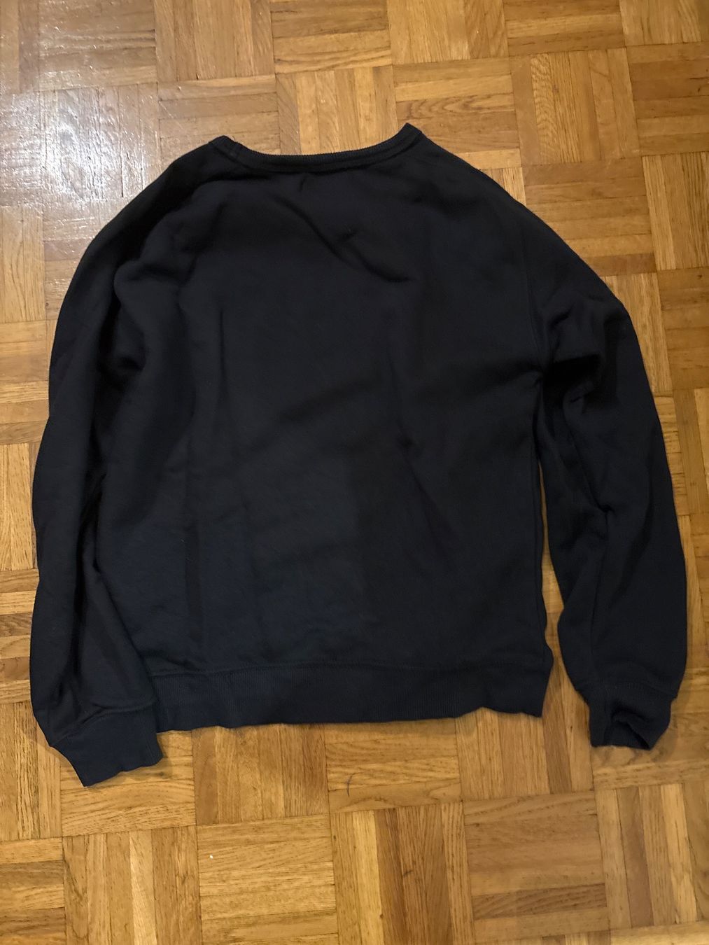 Zara Pullover & Sweatshirts: Pull Zara noir, taille 11-12 ans – Gebraucht aus Genève von captus 2