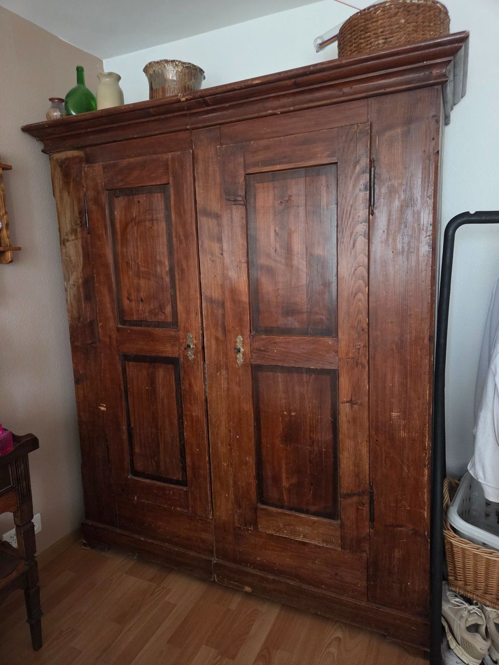 Armadi: Antiker Holzschrank – Usato da Aesch BL venduto da ann_9rq8