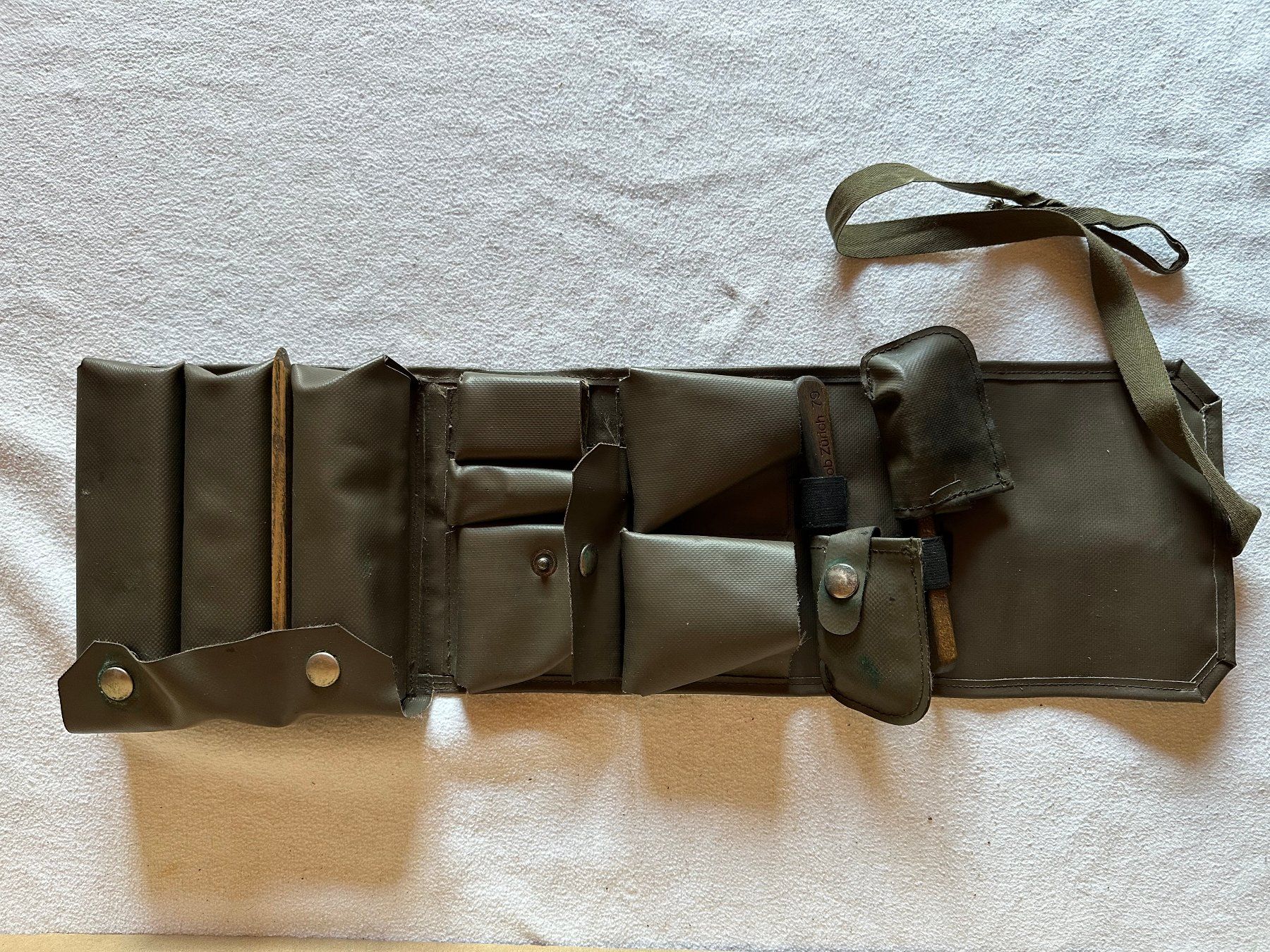 Schweizer Armee Borse: Trousse de nettoyage armée suisse – Usato da Ste-Croix venduto da BuffetSC 1