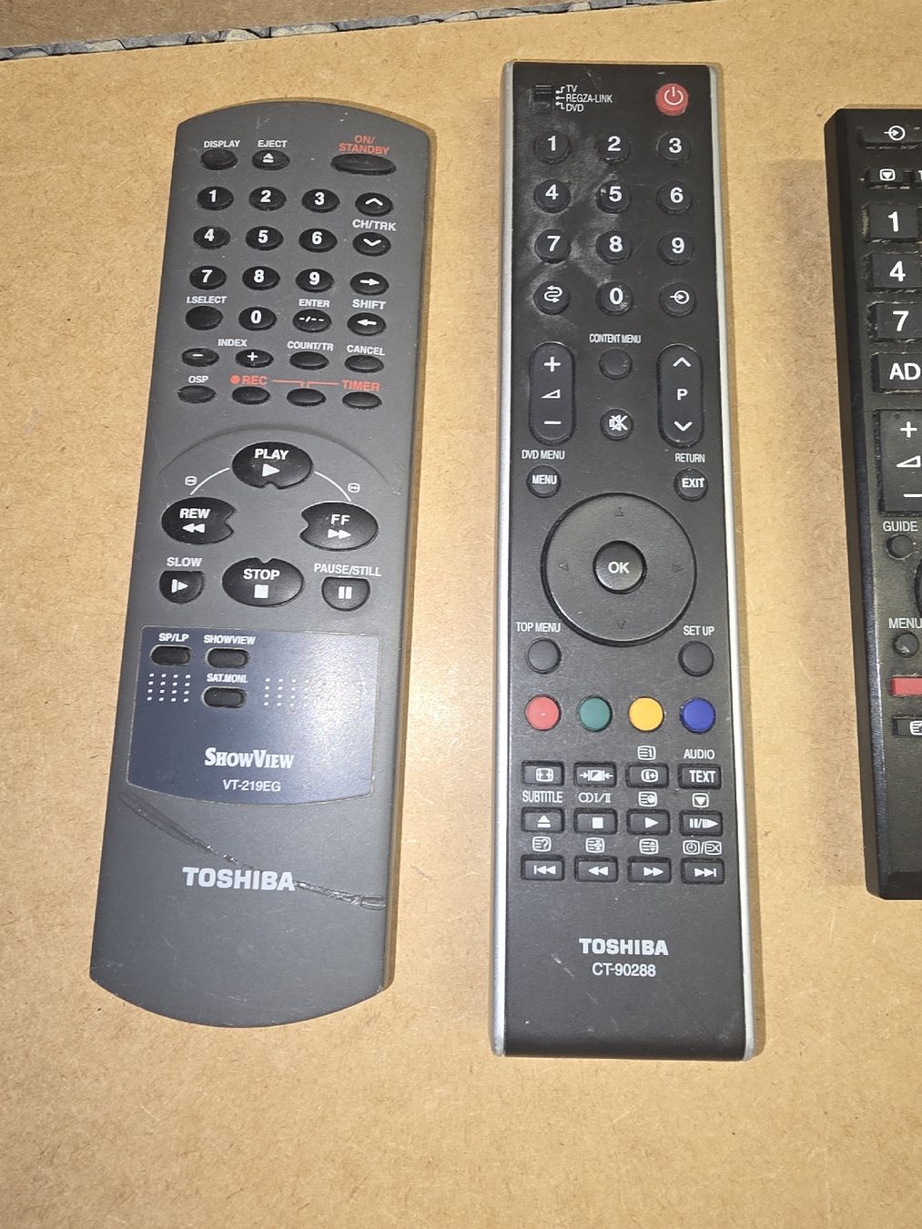 Fernbedienungen: Toshiba Fernbedienung – Gebraucht aus Lenzburg von cameleoncolor 2