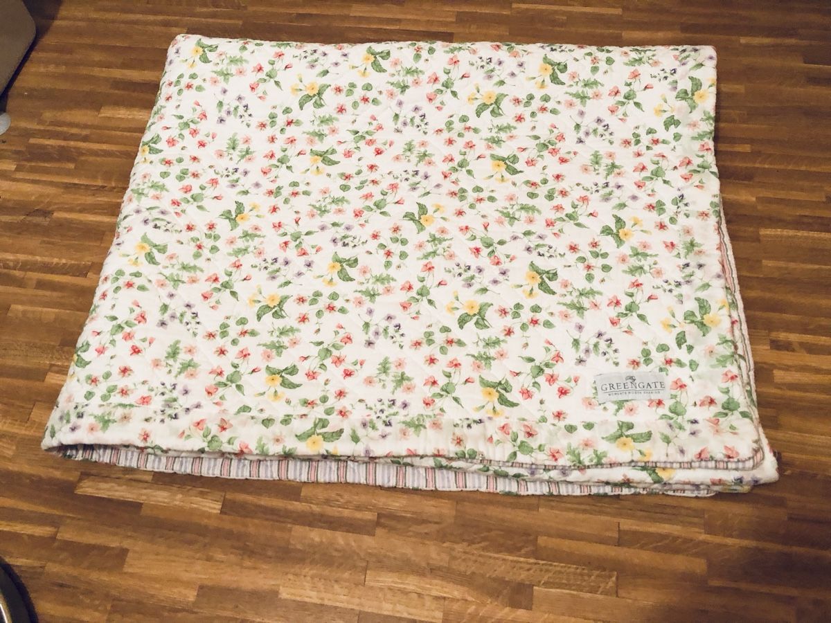 Coperte: Green eTagesdecke..Neu.. – Nuovo (secondo la descrizione) da Hünenberg venduto da Smile77..