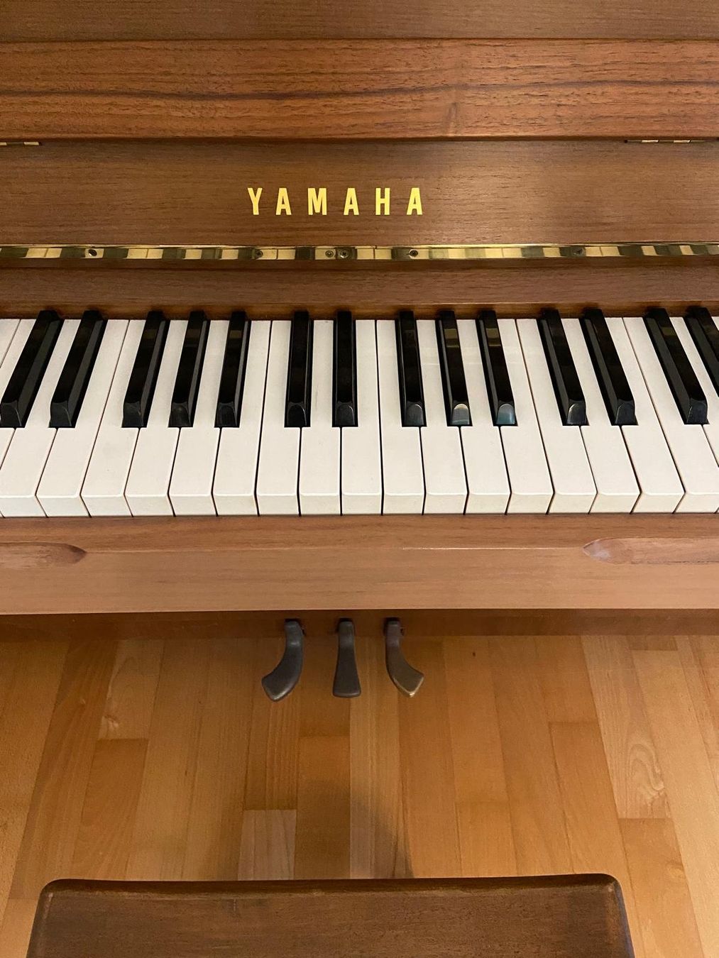 Yamaha Strumenti musicali: Wunderschönes Yamaha Klavier – Usato da Luzern venduto da Ratschi_LU