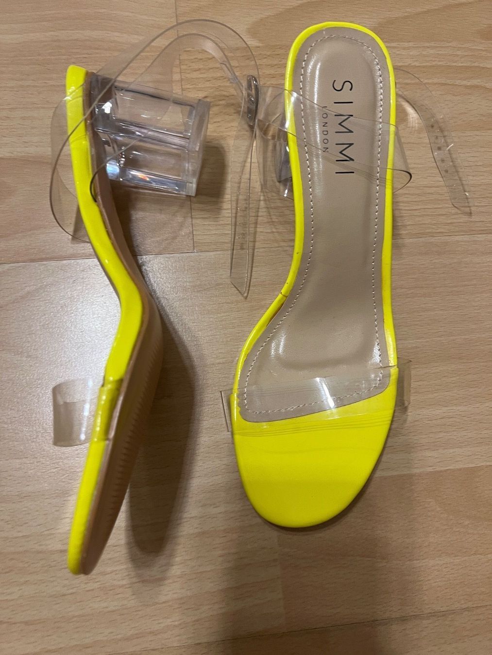 Scarpe da donna: Transparente Schuhe – Nuovo (secondo la descrizione) da Egerkingen venduto da ear_k6fg 1