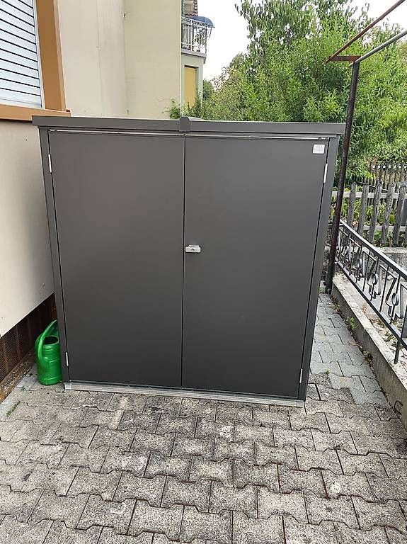 Biohort Casette da giardino & serre: Biohort Mini Garage L – Usato da Münchenstein venduto da ali_jtq8
