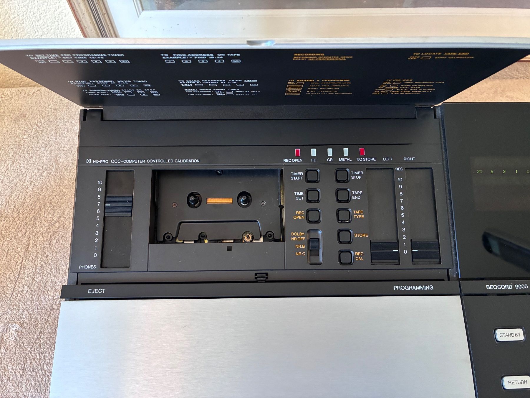 Bang & Olufsen Registratori: B&O cassette player Beocord 9000 . – Usato da Zürich venduto da HiFiAtelier 3