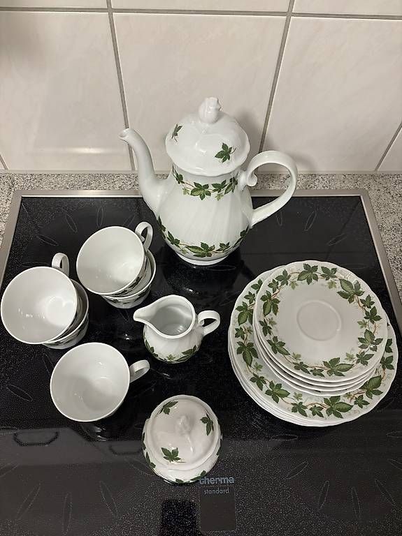 Set di piatti: Tee oder Kaffee-Set – Usato da Chur venduto da hon_s7y8