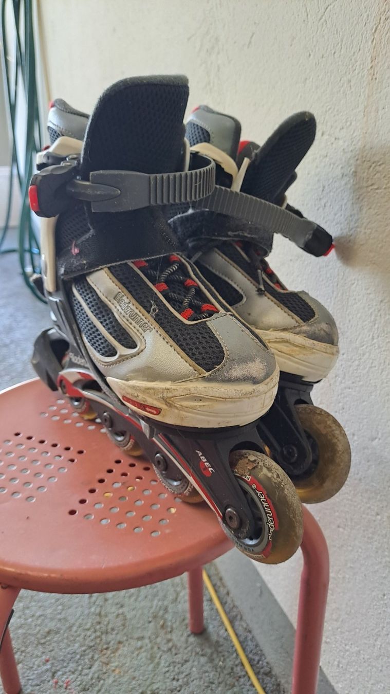 Pattini in linea & Pattini a rotelle: Inlineskates BladeRunner Octane Grösse32-35 gebraucht – Usato da Thun venduto da crisni 1