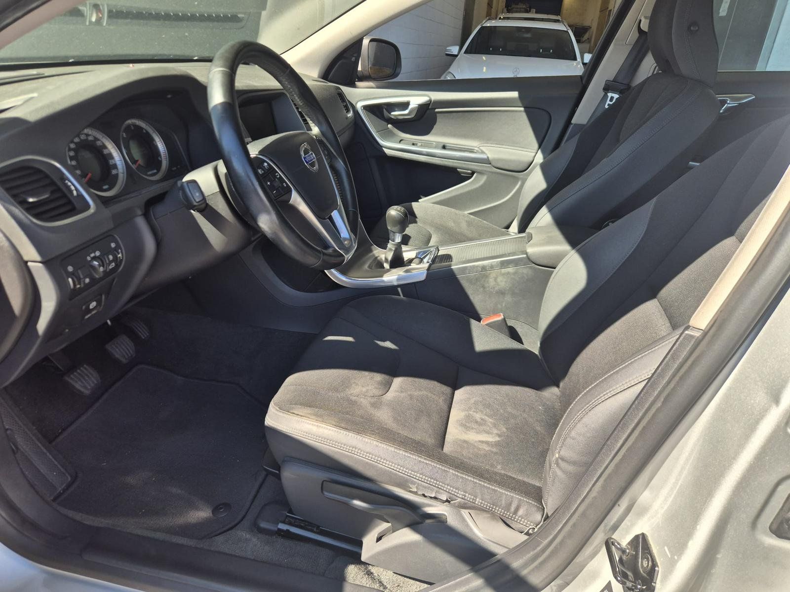 Volvo Automobili: VOLVO S60 D3 – Usato da Aclens venduto da sobacopeludo 6