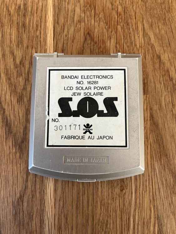 Bandai Electronics LCD Solarpower SOS Shark Island 1982 Game 4