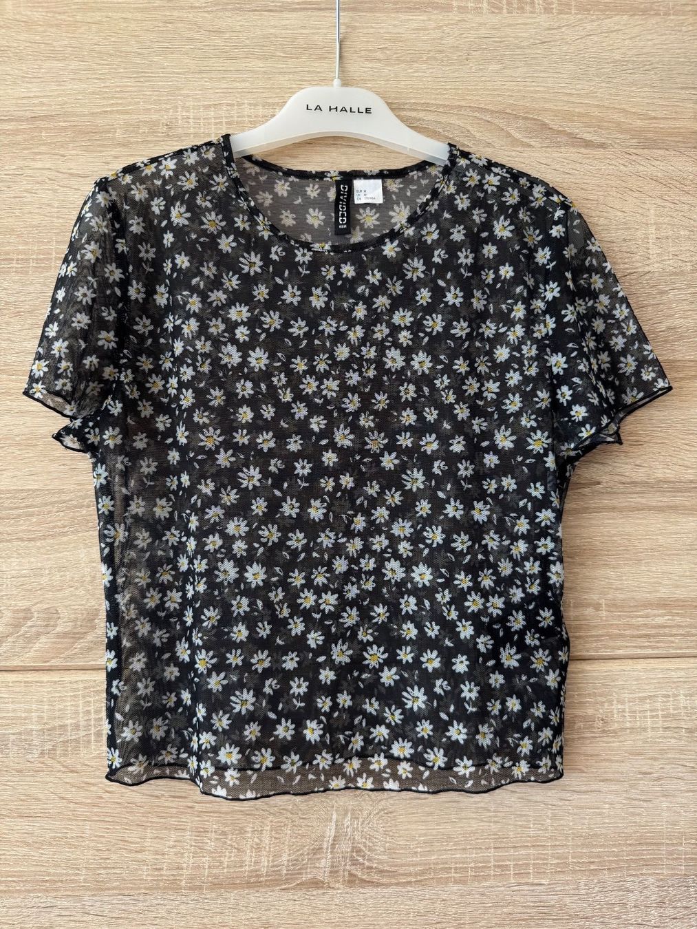 H&M Tops: Top noir fleuri transparent – Neuf (Voir description) à Montreux par Izapechee