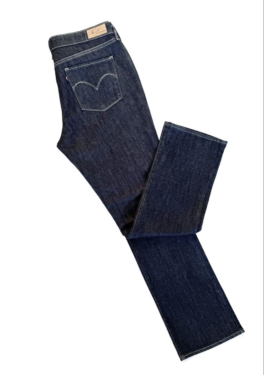 Jeans: Levi's Jeans, neu. Gr. 33, dunkelblau – Nuovo (secondo la descrizione) da Wildberg venduto da wild59