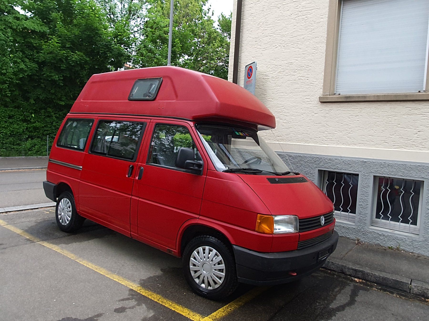 VW Veicoli da campeggio: VW T4 Camper, Oldtimer, 1992 Originalausbau Westfalia – Usato da Zürich venduto da mas_bhp9