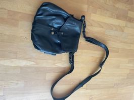 kleine aparte Handtasche aus Leder