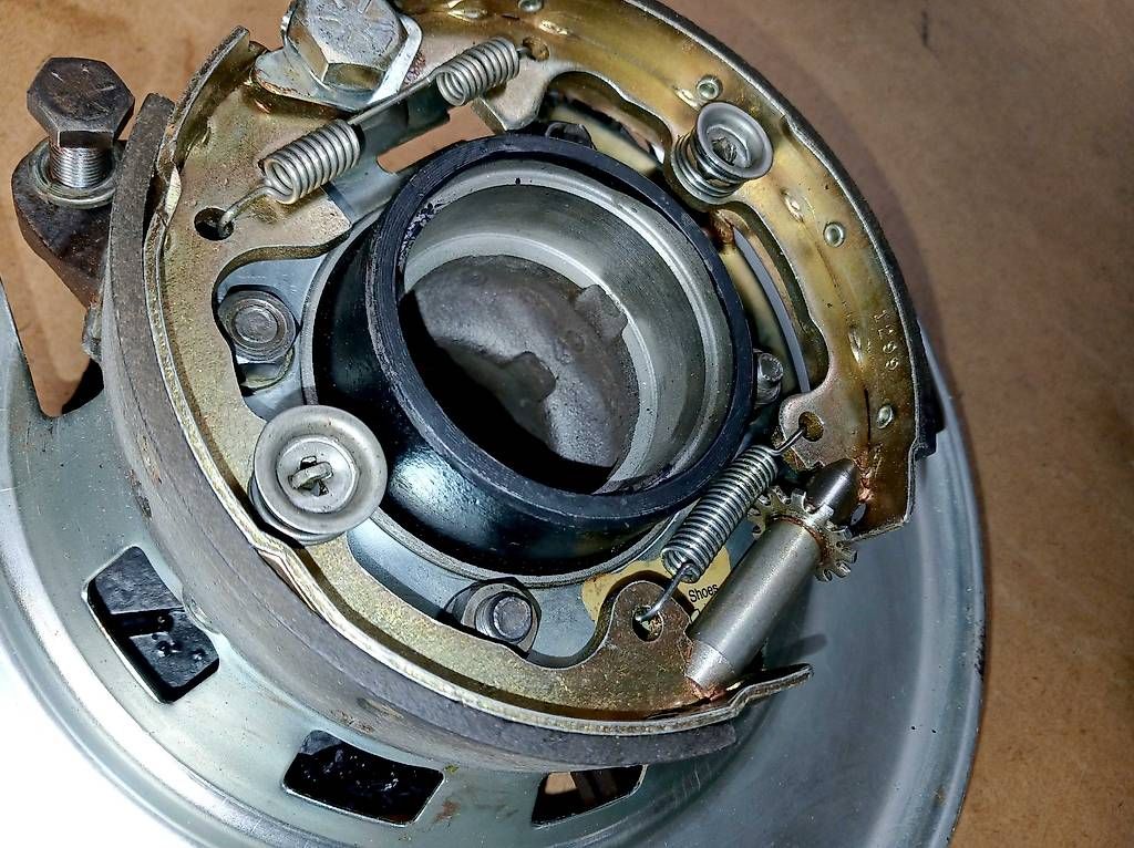 Alle Autoersatzteile: Scheibenbremsen für Corvette C2 – Gebraucht aus Cotterd von HansBrech 2
