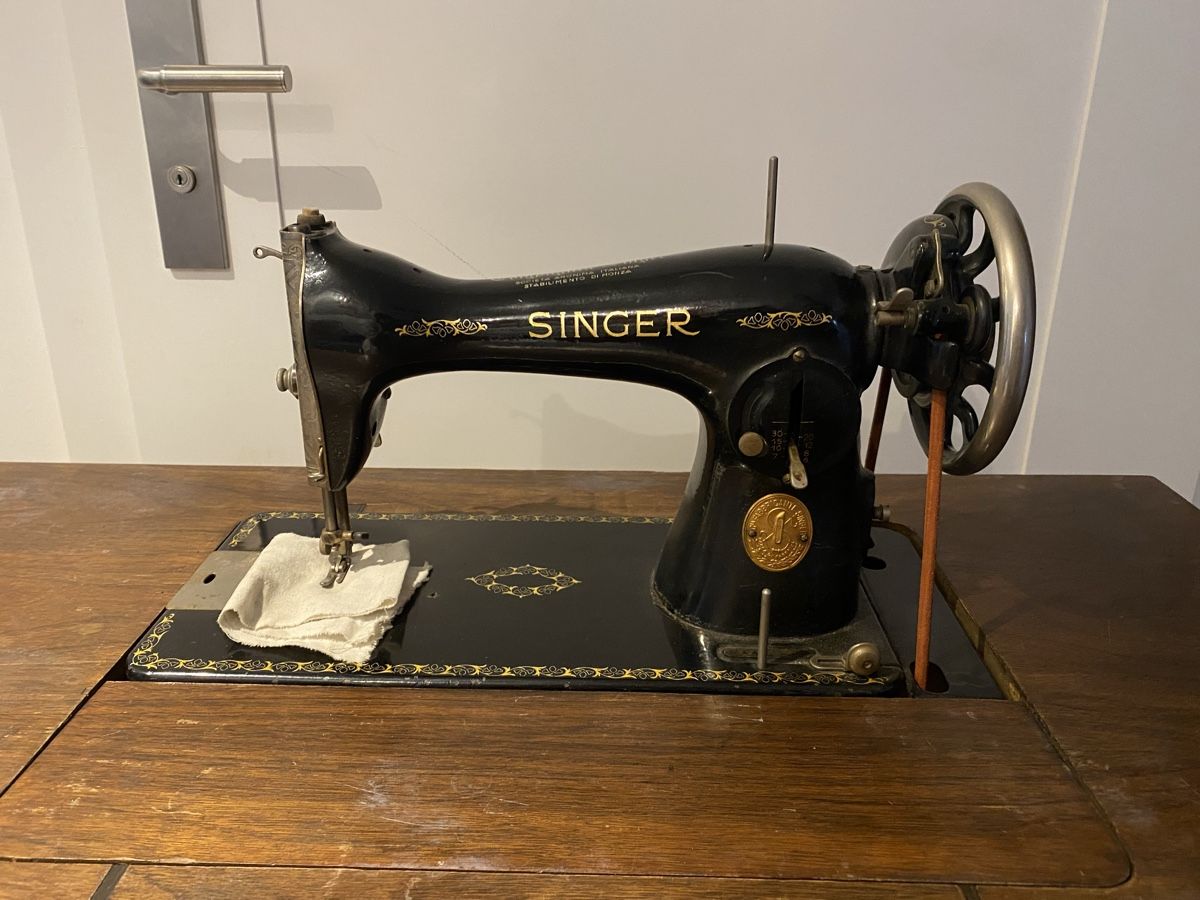 Singer Macchine da cucire: Nähemaschine Singer 15M88 1943 – Usato da Zürich venduto da mar_yh2t 3