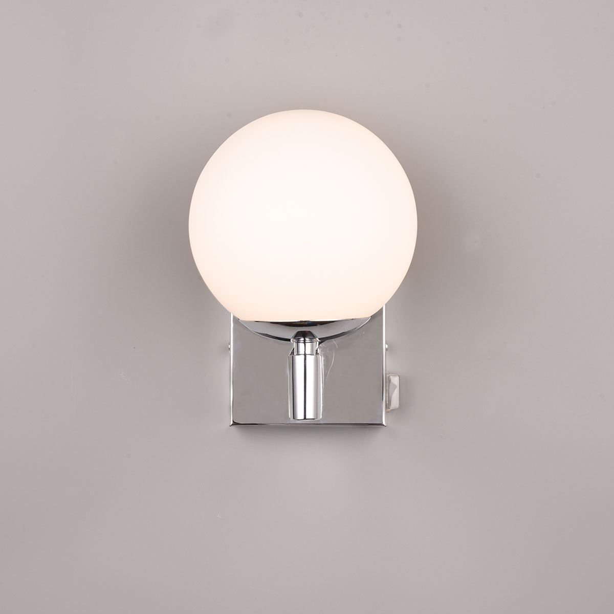 Lampade: Bad Wandleuchte, Kugel, Glas, Weiss – Nuovo (secondo la descrizione) da Kreuzlingen venduto da Smart-Light 3