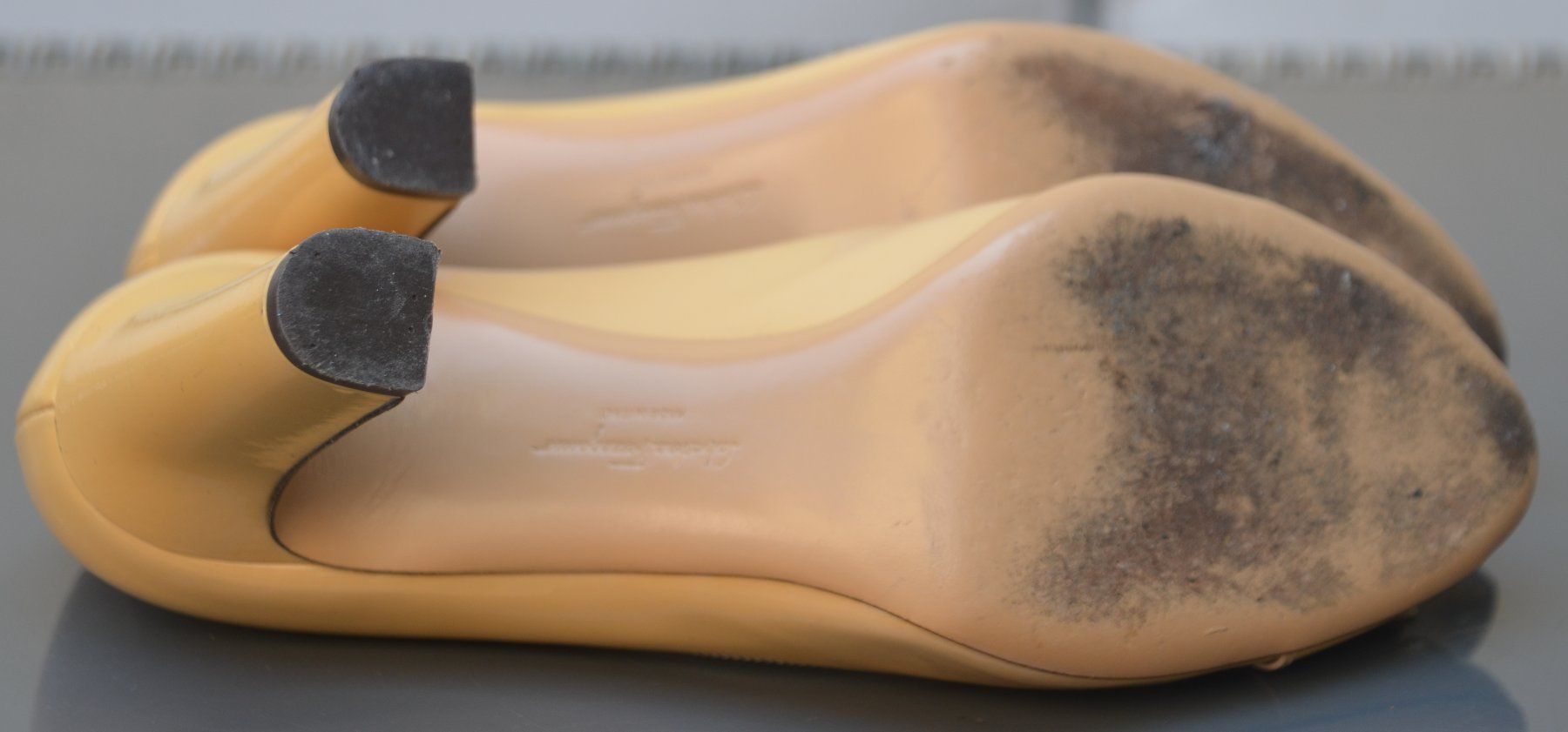 Salvatore Ferragamo Damenschuhe: Pumps Salvatore Ferragamo .38 = 24 cm – Gebraucht aus Collonges von arashee 7