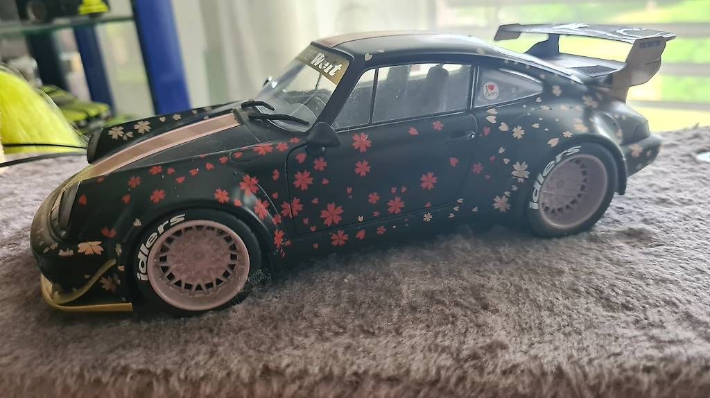 Modellini d'auto: PORSCHE MODELL 911 1:18 – Usato da Ittigen venduto da ROCKY1964 4