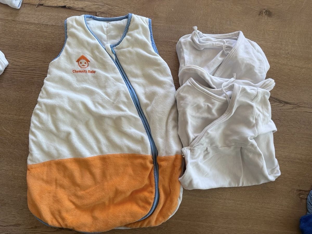 Lotti & Set di vestiti: 80 Teile Babykleider – Usato da Matzendorf venduto da Fla5 1