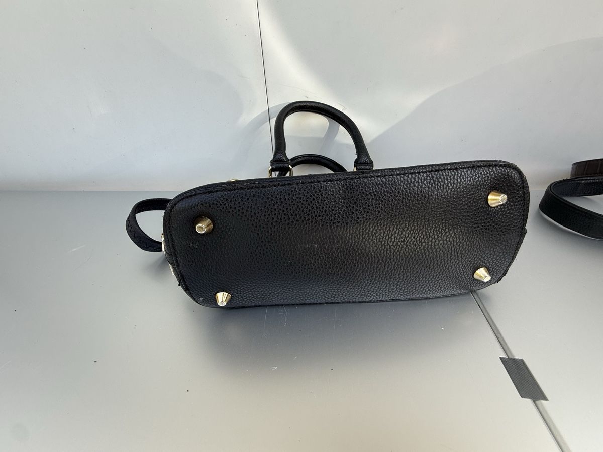 Taschen für Damen: Handbag black dome shape with studs used condition – Gebraucht aus Liebefeld von Khampa 1