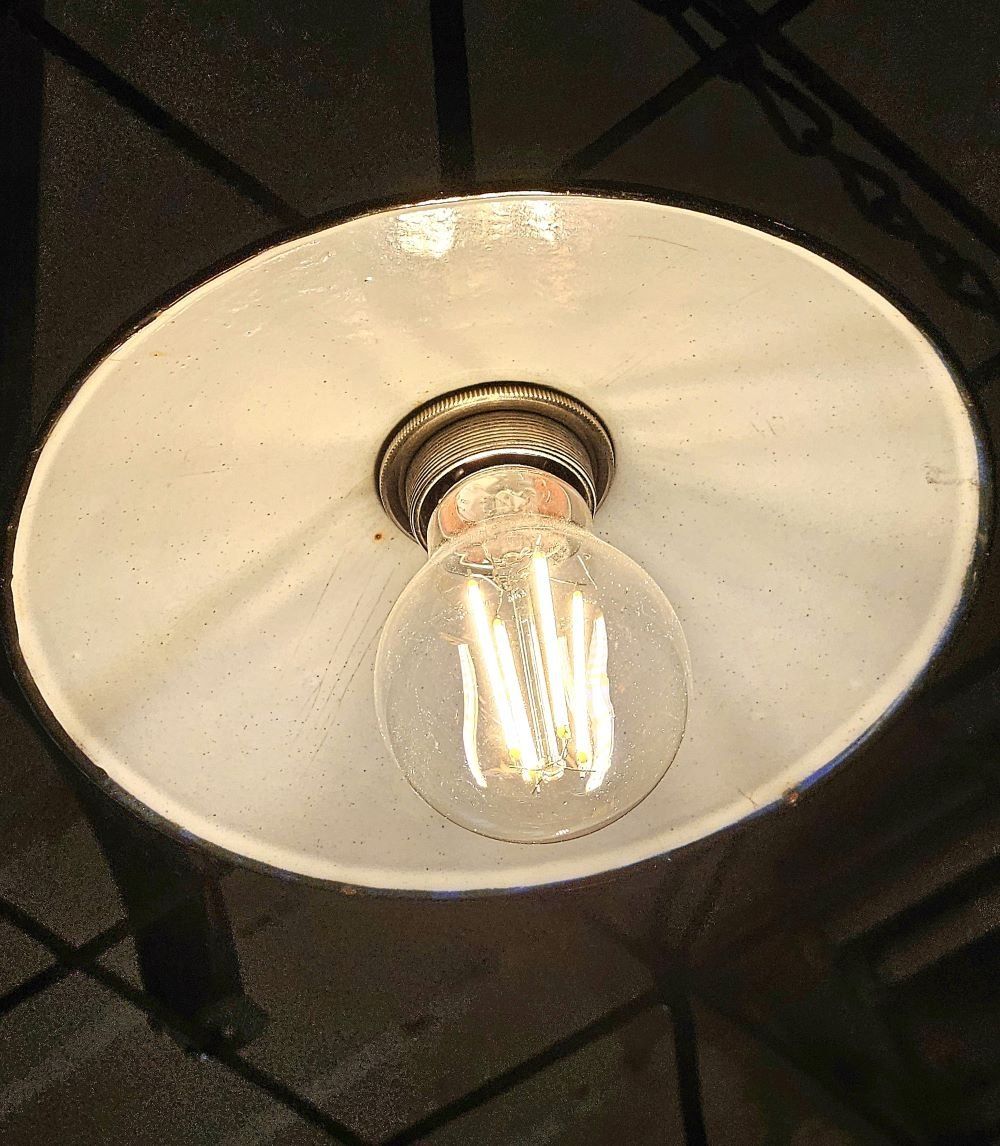 Lampadari & plafoniere: Hoflampe in Hellgrau. – Usato da Trun venduto da artantic