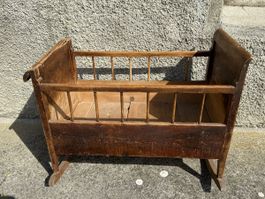 Alte Kinderwiege