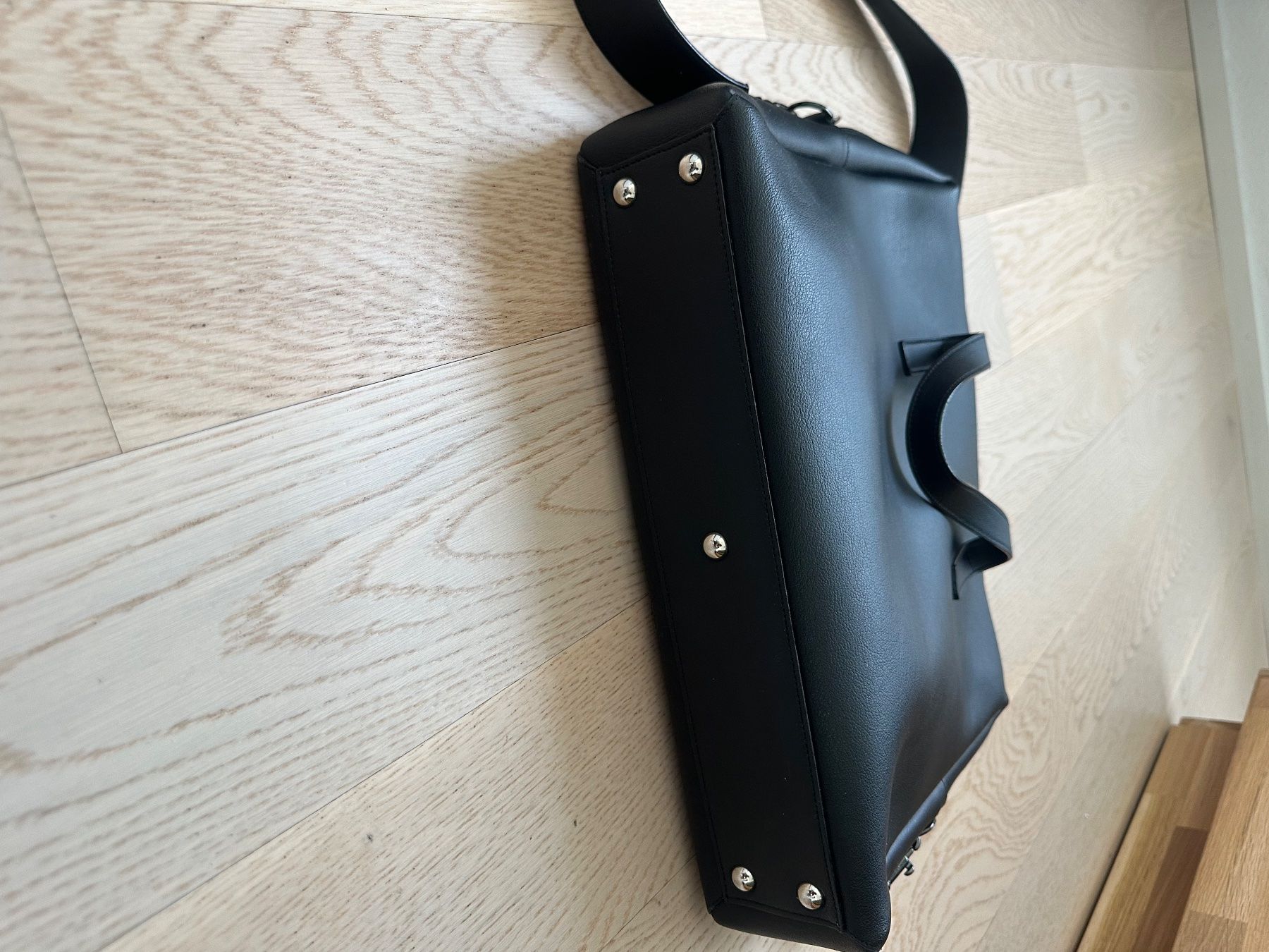 Saint Laurent Borse: Saint Laurent Laptop Tasche – Usato da Wallisellen venduto da flmar 4