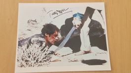 Timothy Dalton, Original Autogramm auf Foto in s/w