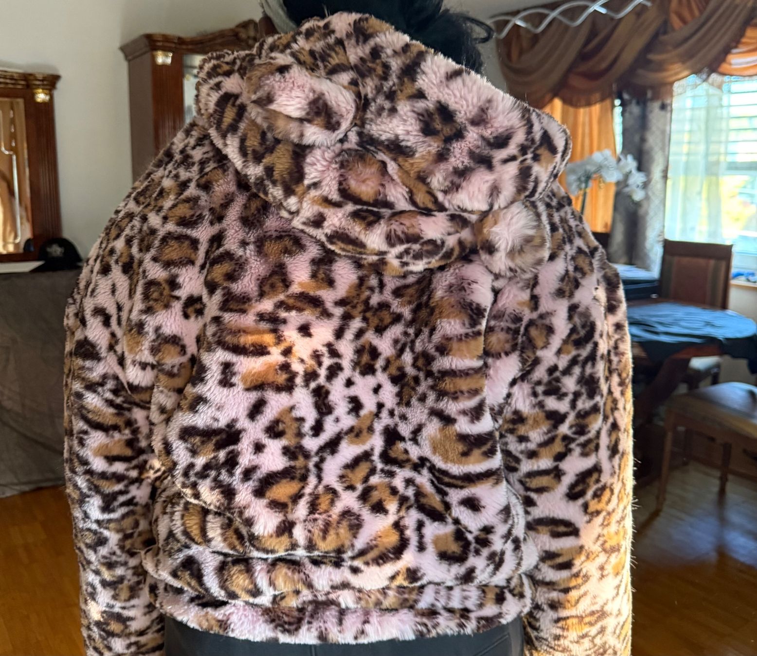 Giacche & Cappotti: Veste à capuche  fourrure, taille L – Usato da Biel/Bienne venduto da glaewynnshop 7