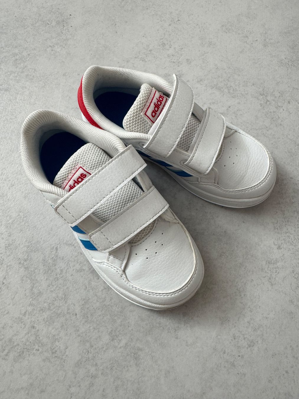 Scarpe per ragazzi: NEUE ADIDAS Schuhe Grösse 26.5 – Nuovo e nell'imballaggio originale da Bonaduz venduto da lut_6rts 2