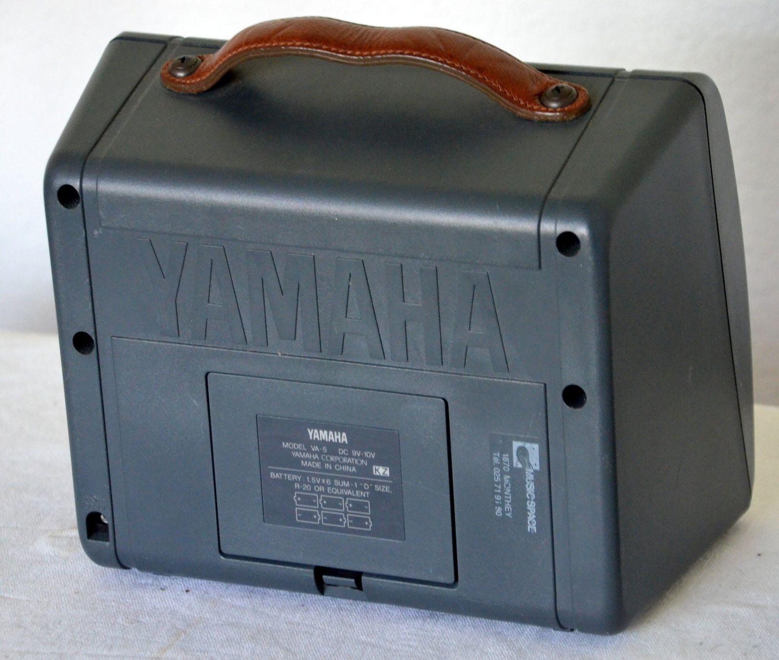 Yamaha Amplificatori: Yamaha VA-5 Mini Guitar Amplifier Combo – Usato da Collonges venduto da arashee 2