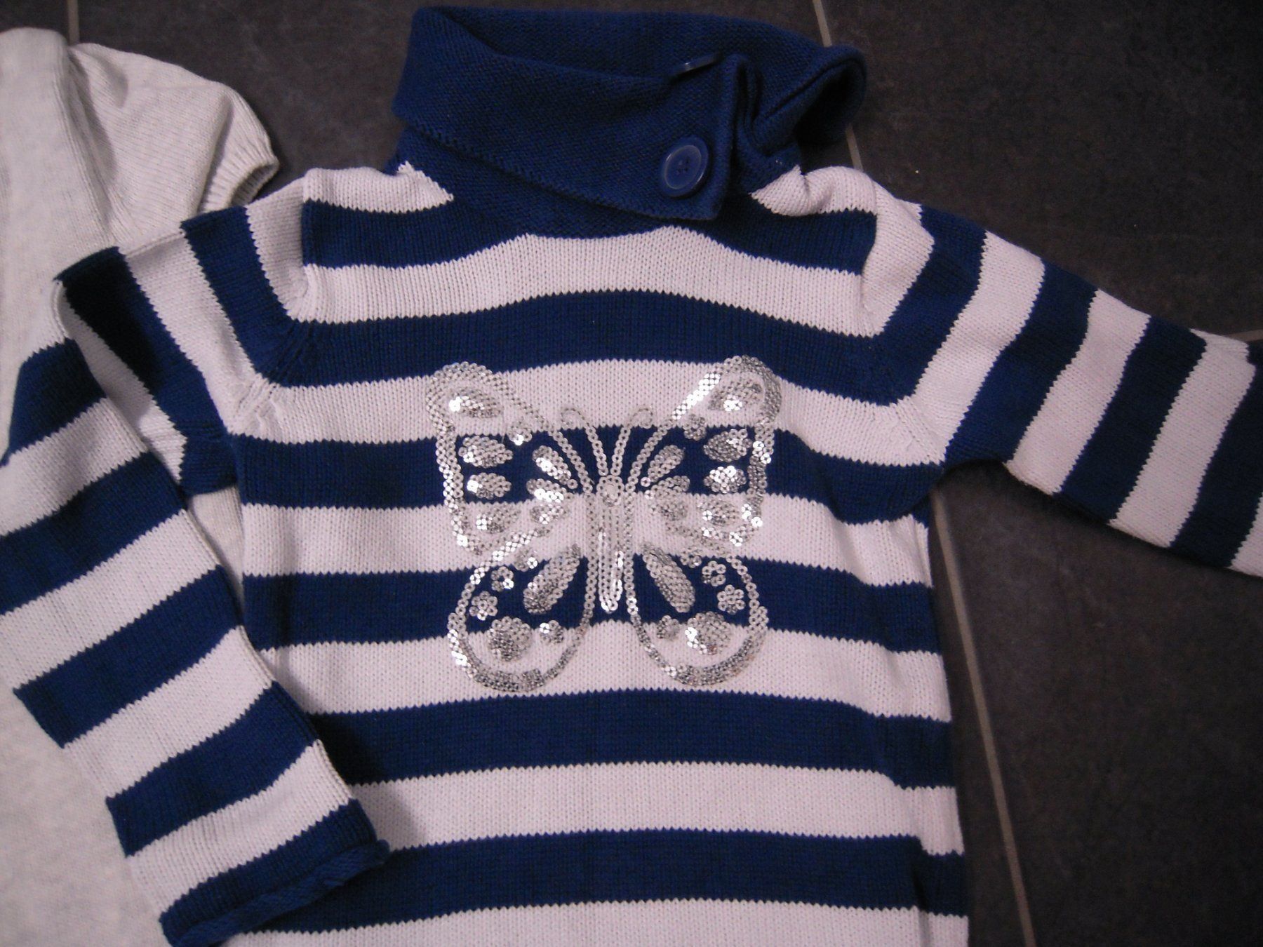 Maglioni & Felpe: Strickpulli + Strickröckli Gr 104 – Usato da Uzwil venduto da visions77 1