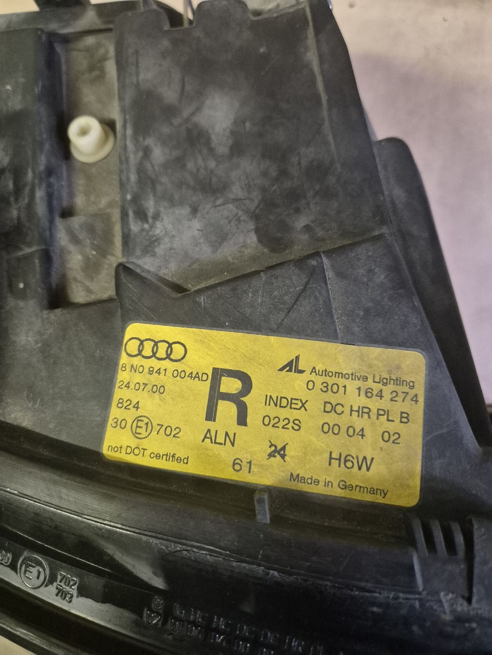 Audi Fari: Audi TT 8n Scheinwerfer links und rechts – Usato da Degersheim venduto da che28 2