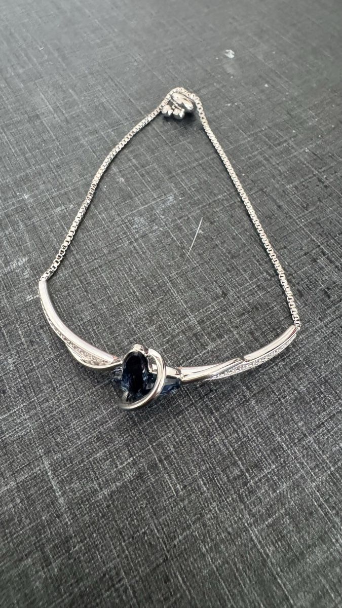 Bracciali & Braccialetti: Bracciale farfalla cristalli blu argento – Usato da Sementina venduto da lisaA. 1
