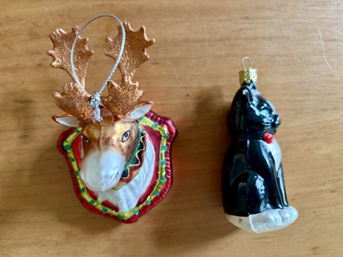 Tutte le decorazioni: Weihnachtskugeln Elch und Katze – Usato da Basel venduto da Konix