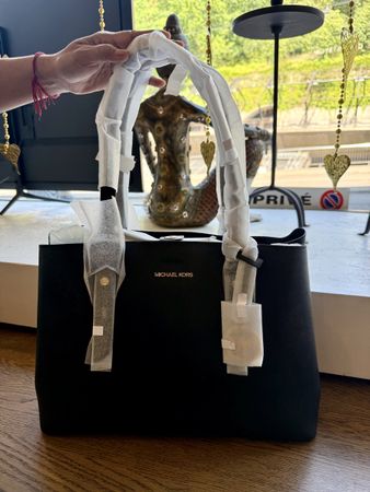 Michael Kors Handtasche Schwarz Neu mit Schutzfolie
