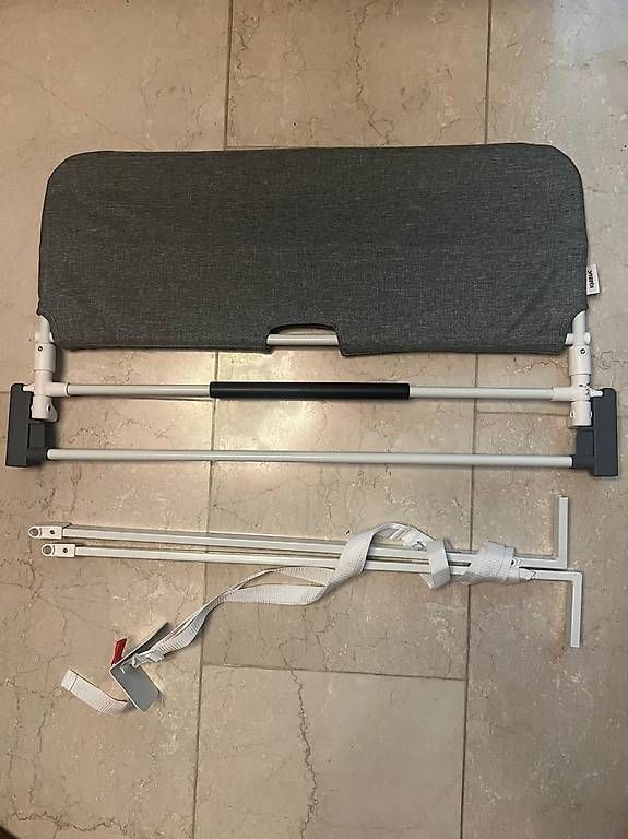 Parcs & barrières de sécurité: Bett Ausfallschutz klappbar – D'occasion à Mettmenstetten par lazy10 1